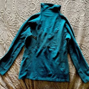 Nike Pro hyperwarm turtleneck. Size large BNWT